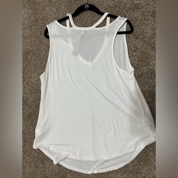Women’s express one eleven tank - Picture 3 of 4
